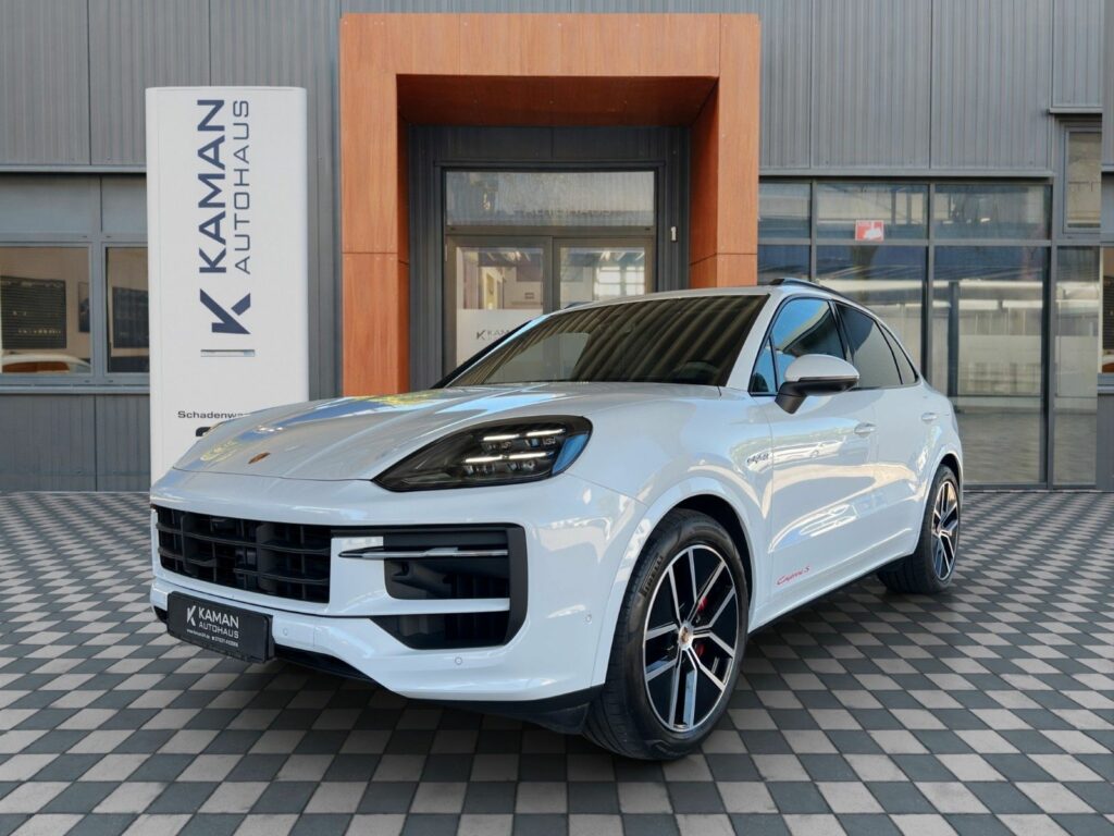 PORSCHE Cayenne S E-Hyb Sport Design PDCC Nightvision 1