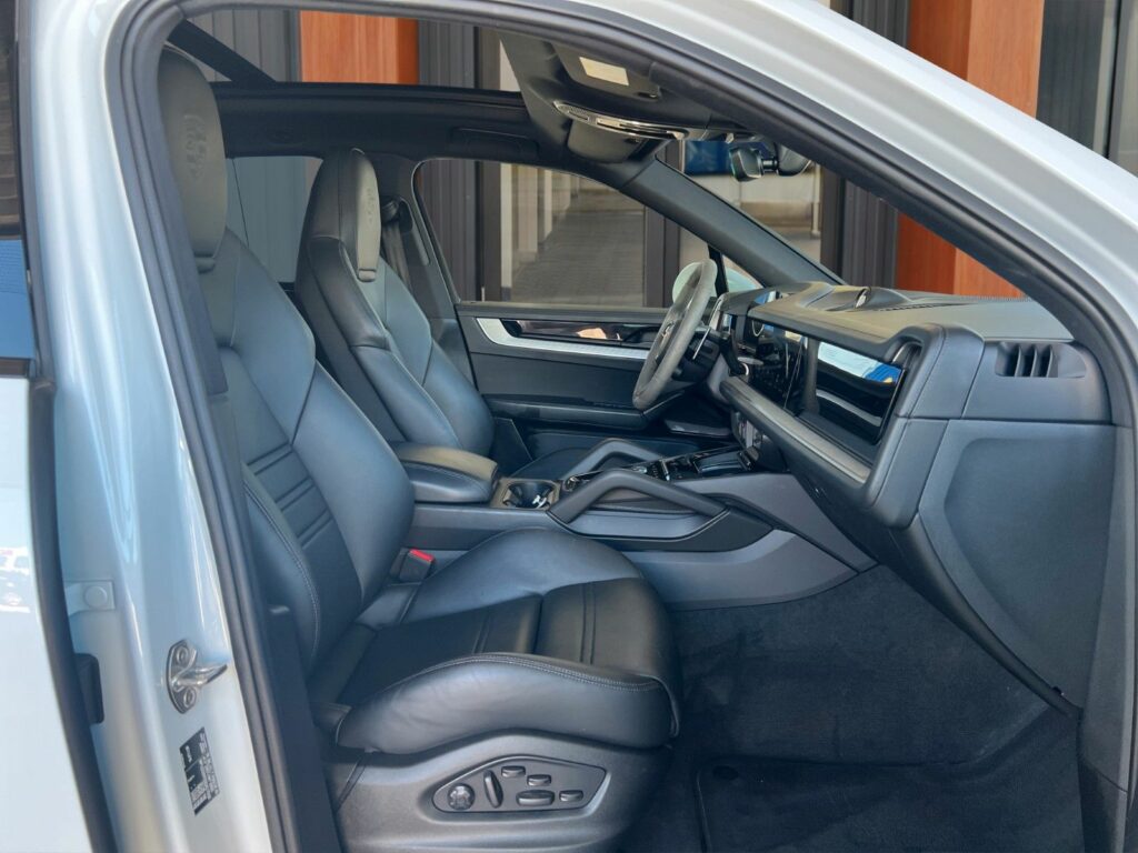 PORSCHE Cayenne S E-Hyb Sport Design PDCC Nightvision 5