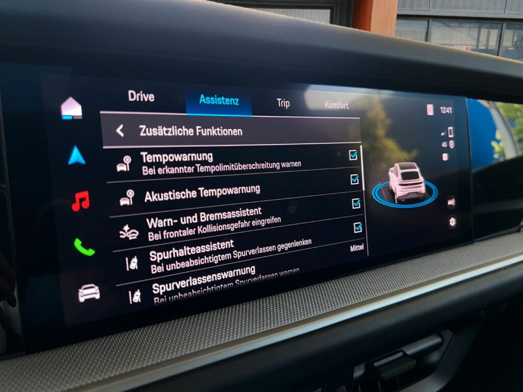PORSCHE Cayenne Coupe E-Hyb 18Wege Hinterachsl. HeadUp 12