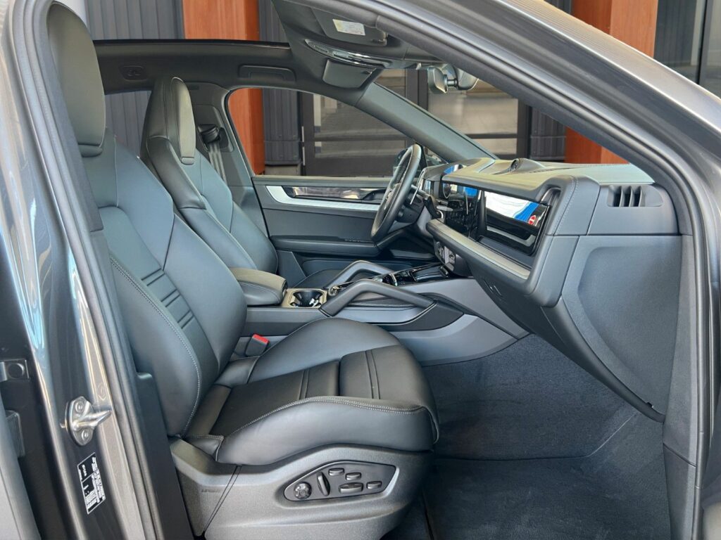PORSCHE Cayenne Coupe E-Hyb 18Wege Hinterachsl. HeadUp 5