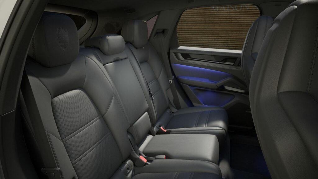 PORSCHE Cayenne S E-Hybrid Black Edition MY2026 11