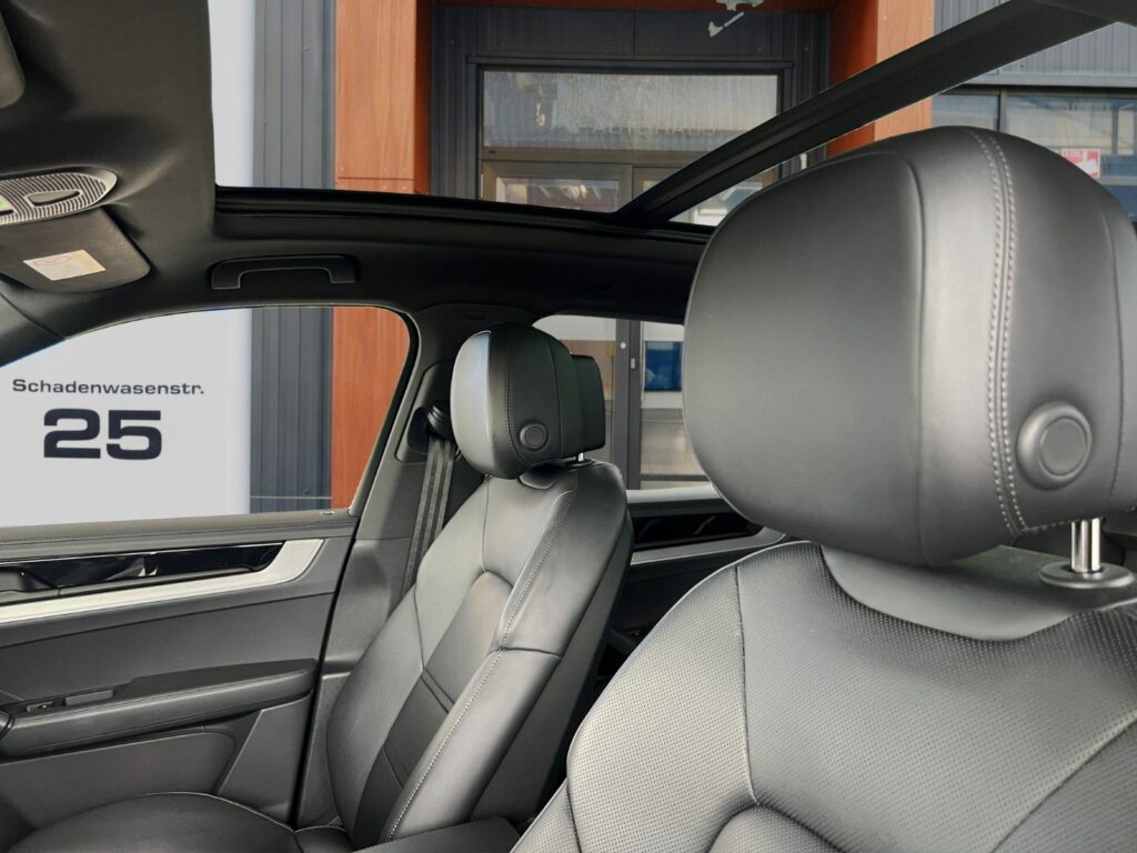 PORSCHE Cayenne S E-Hyb Sport Design Hinterachs Massage 6