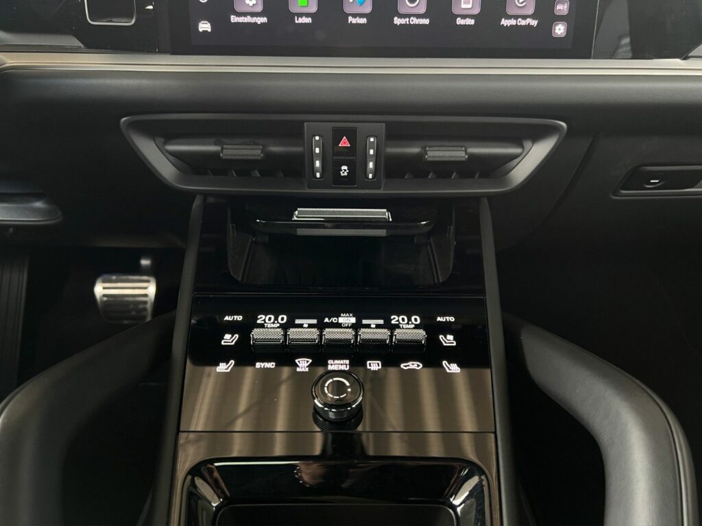 PORSCHE Cayenne S E-Hyb Sport Design Hinterachs Massage 8