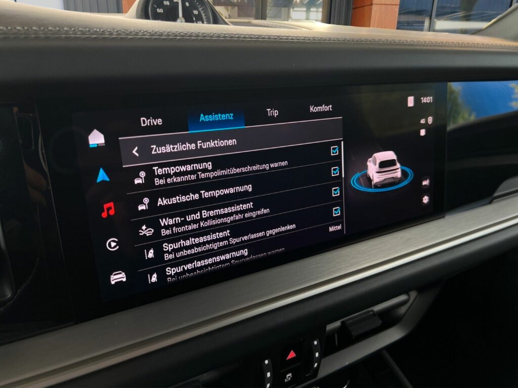 PORSCHE Cayenne S E-Hyb Sport Design Hinterachs Massage 12