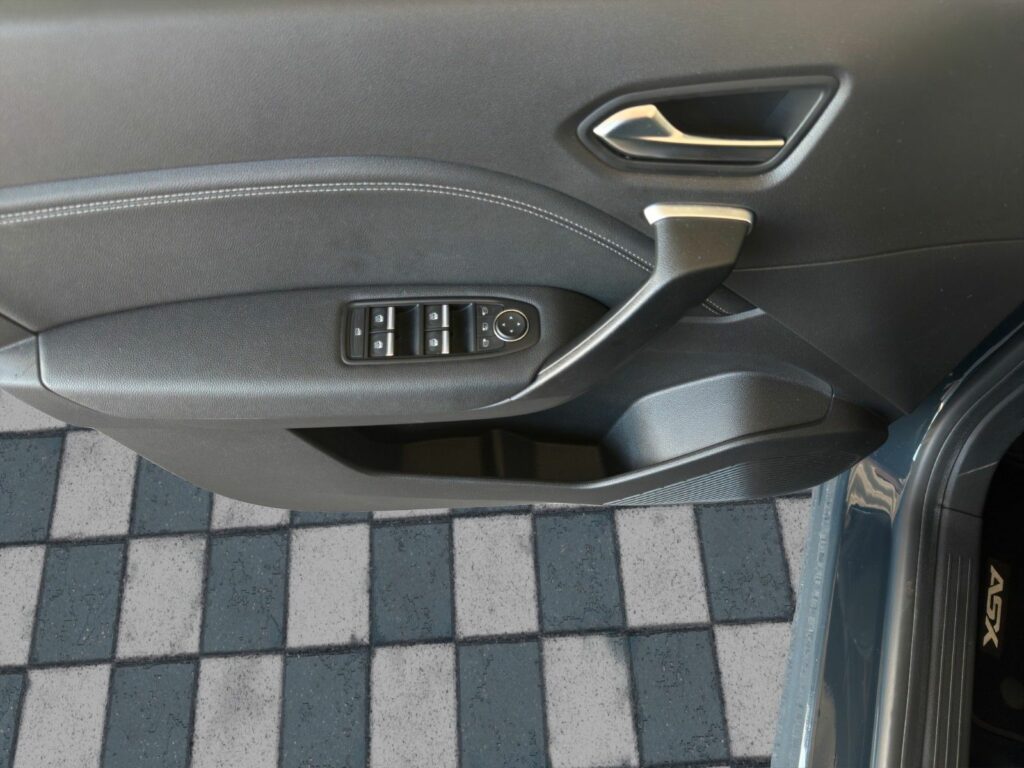 MITSUBISHI ASX 1.3 T Mildhybrid DCT Intro Edition Autom. 14