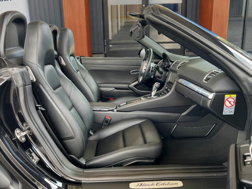 PORSCHE Boxster 981 PDK Black Edition SAGA Approved 5