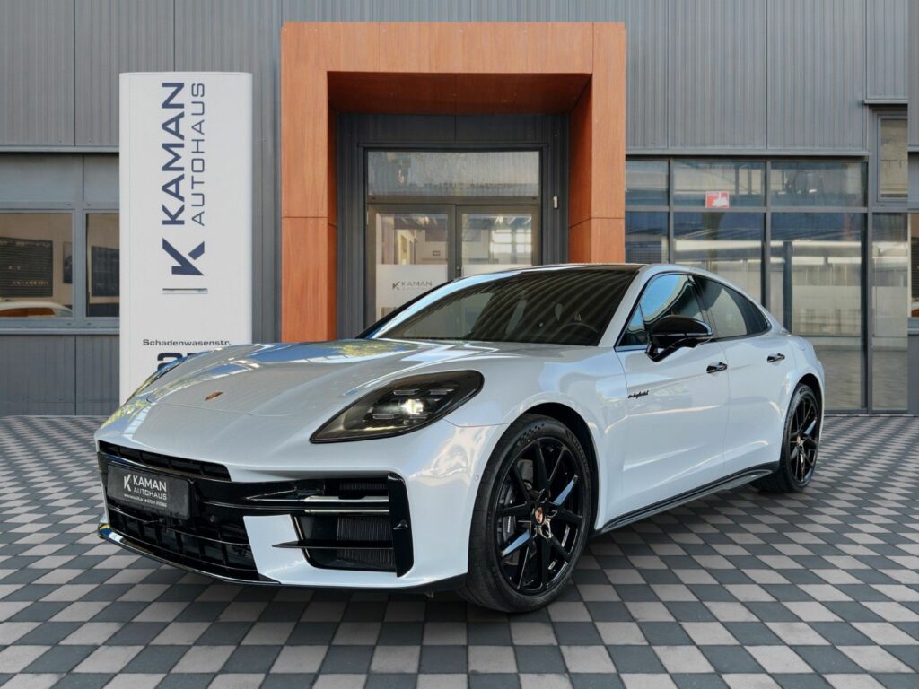 PORSCHE Panamera 4 E-Hyb Sport Design Sportabgas 21 Alu 1