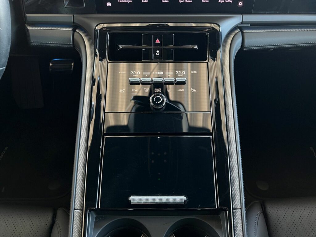 PORSCHE Panamera 4 E-Hyb Sport Design Sportabgas 21 Alu 8