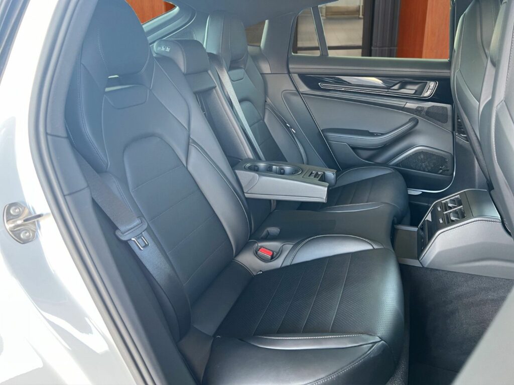 PORSCHE Panamera 4 E-Hyb Sport Design Sportabgas 21 Alu 20